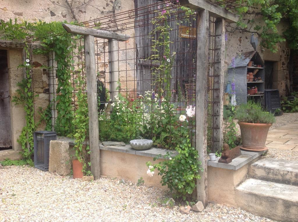 Avec Plaisir Bed & Breakfast Saint-Plaisir Exterior foto
