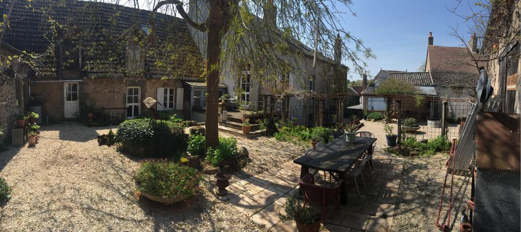 Avec Plaisir Bed & Breakfast Saint-Plaisir Exterior foto
